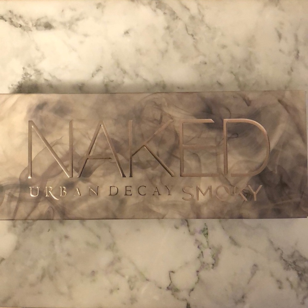 Urban decay smoky pallet